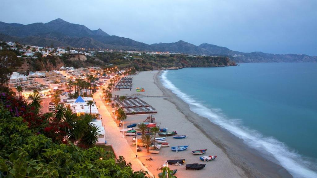 Apartamento La Casa Del Abuelo Nerja Extérieur photo